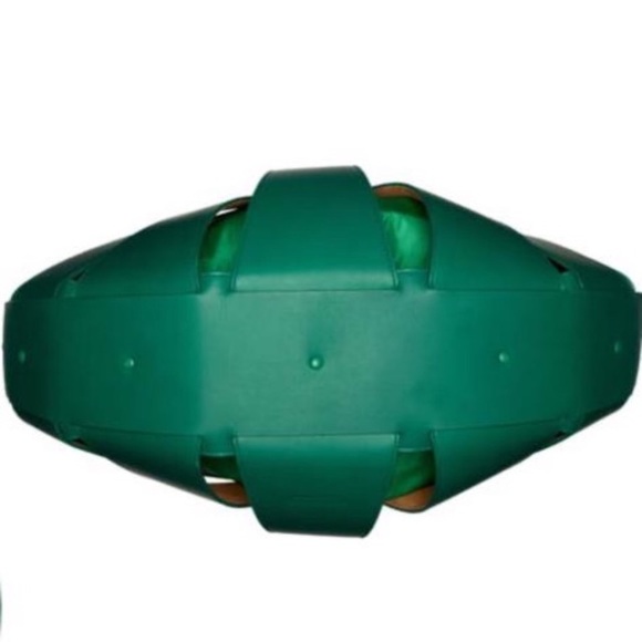 “Racing Green” Two-Part Shell Tote | Bottega Veneta - Picture 5 of 7